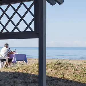 Aparthotel Emilia, Marina di Castagneto Carducci